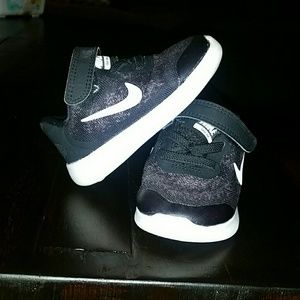 Nike Size 4 Toddler Shoes